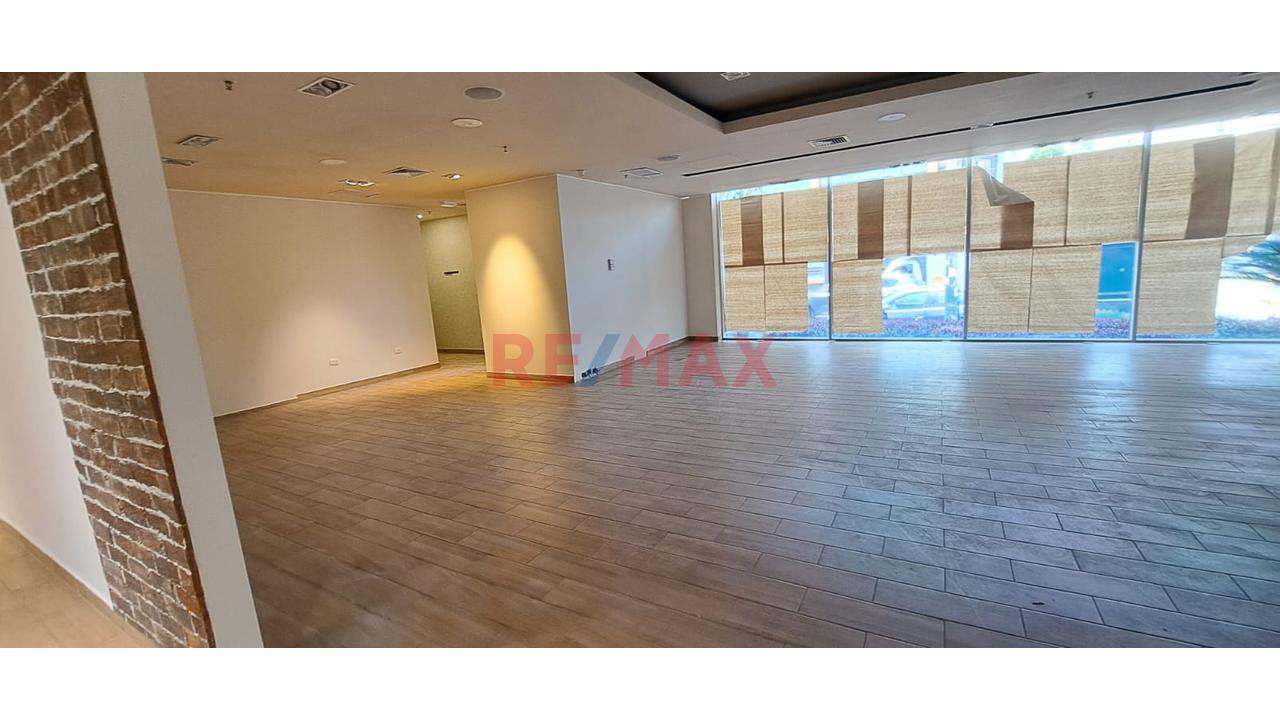 Alquilo Local Comercial 1Er Piso De 306 M2 En Av. Conquistadores - 6