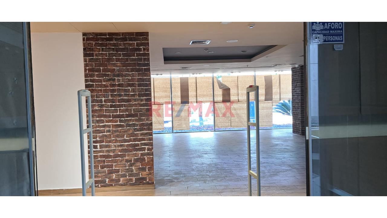 Alquilo Local Comercial 1Er Piso De 306 M2 En Av. Conquistadores - 4