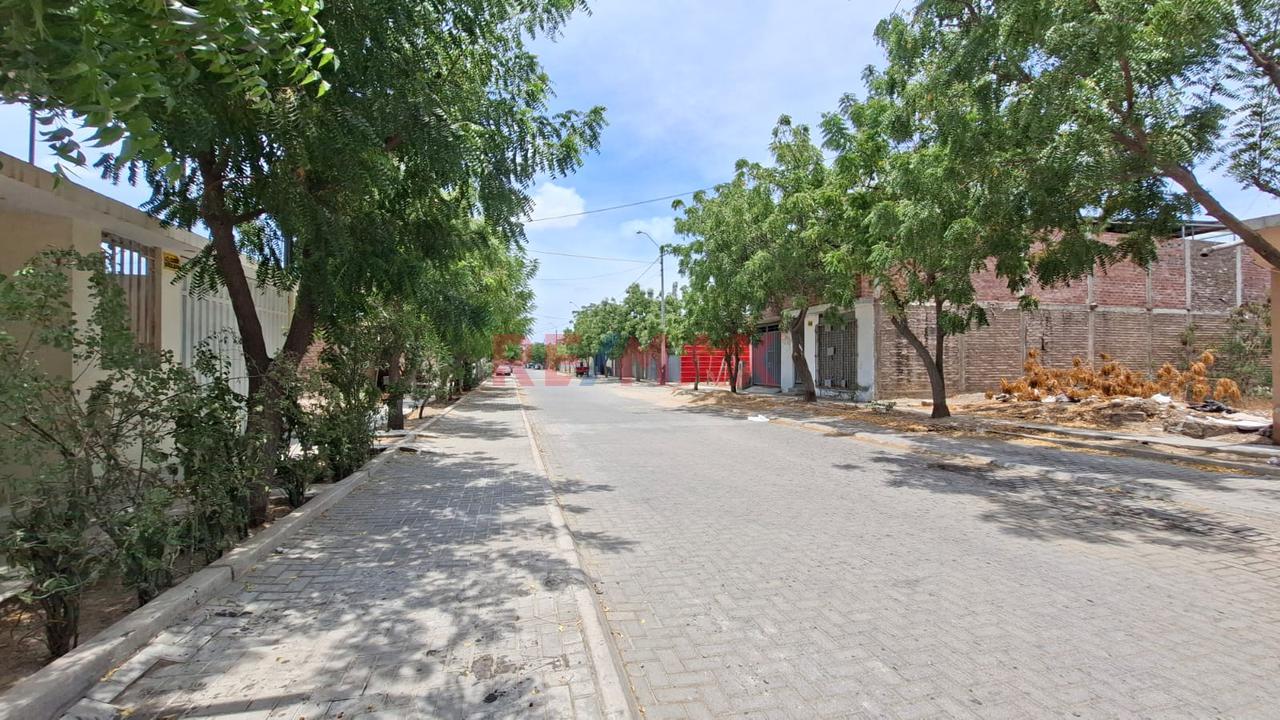 Venta De Terreno En Urb.Los Jardines Corpiura - 6