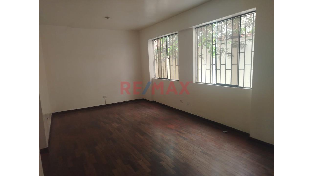 🏢💝 Gran Oportunidad En Santa Catalina - La Victoria, Venta De Departamento Con Excelente Ubicación 🍀⭐ - 2