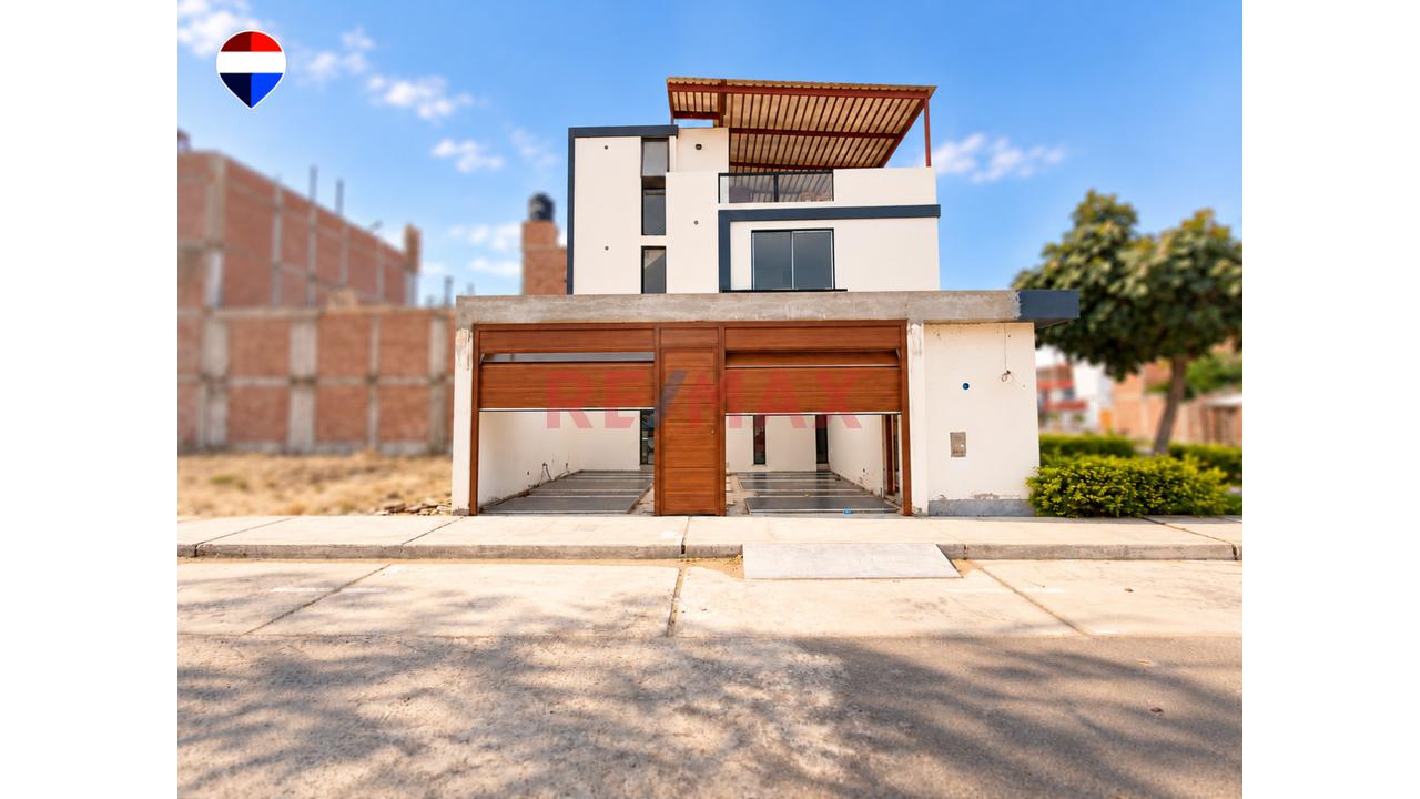 Se Vende Casa De 3 Pisos En Urb. Altos Del Valle - Moche — foto 2