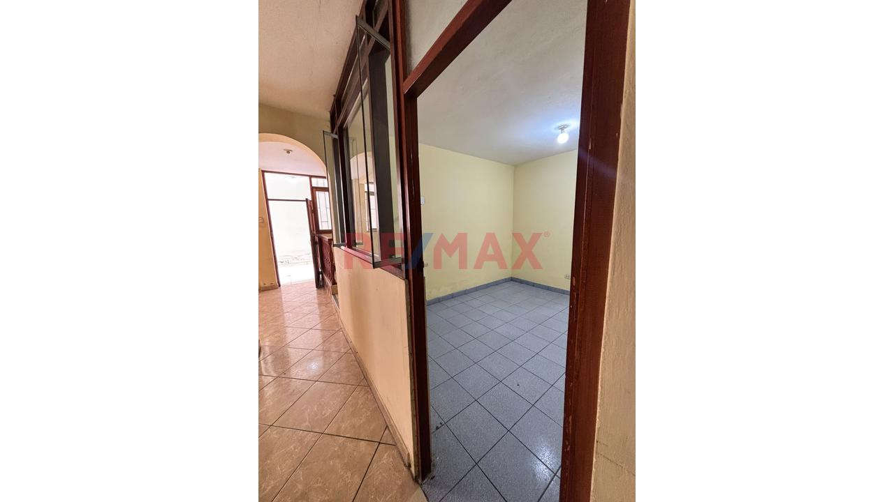 Epartamento En Venta | Santa Elena – Ate - 5