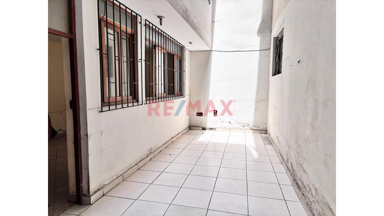 Epartamento En Venta | Santa Elena – Ate - 4