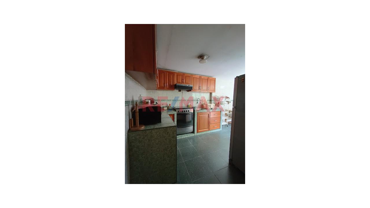 🏡 ¡Casa De 3 Pisos Frente A Parque En Carabayllo! 🌳 — foto 2