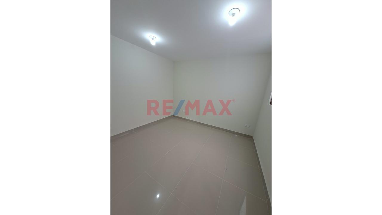 Alquiler Departamentto Remodelado Frente A Parque Distrito De Rimac — foto 10