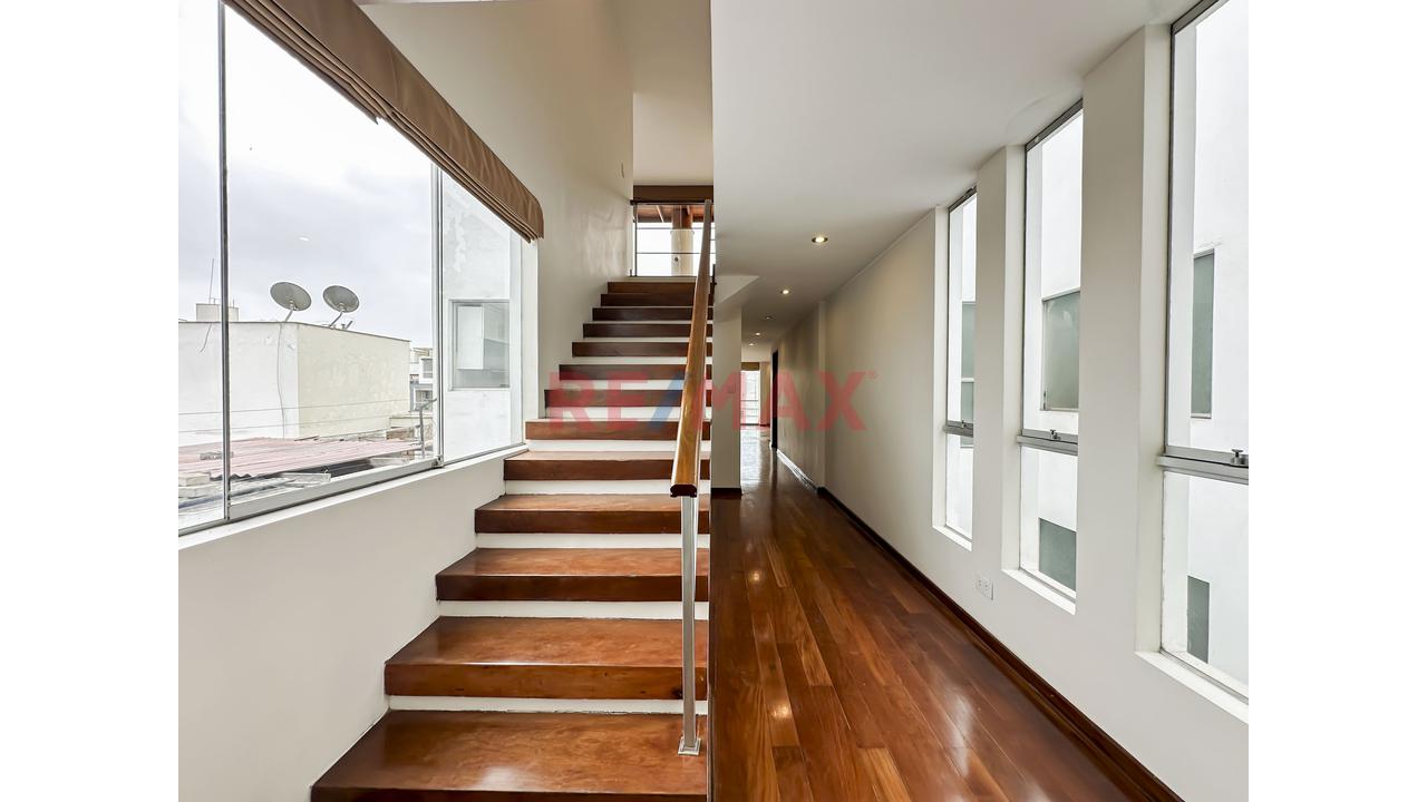 Exclusivo Dúplex En Venta En Surco - 9