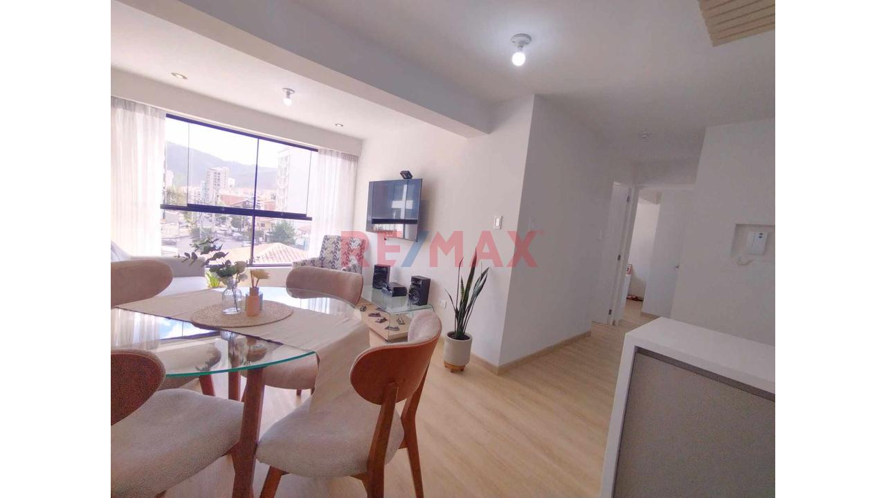 Departamento En Venta - Av. Collayuyo Recta Del Real Plaza - 4
