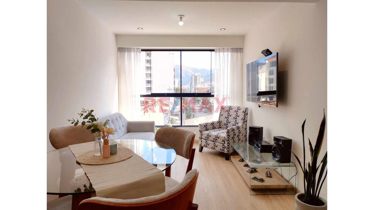 Departamento En Venta - Av. Collayuyo Recta Del Real Plaza - 6