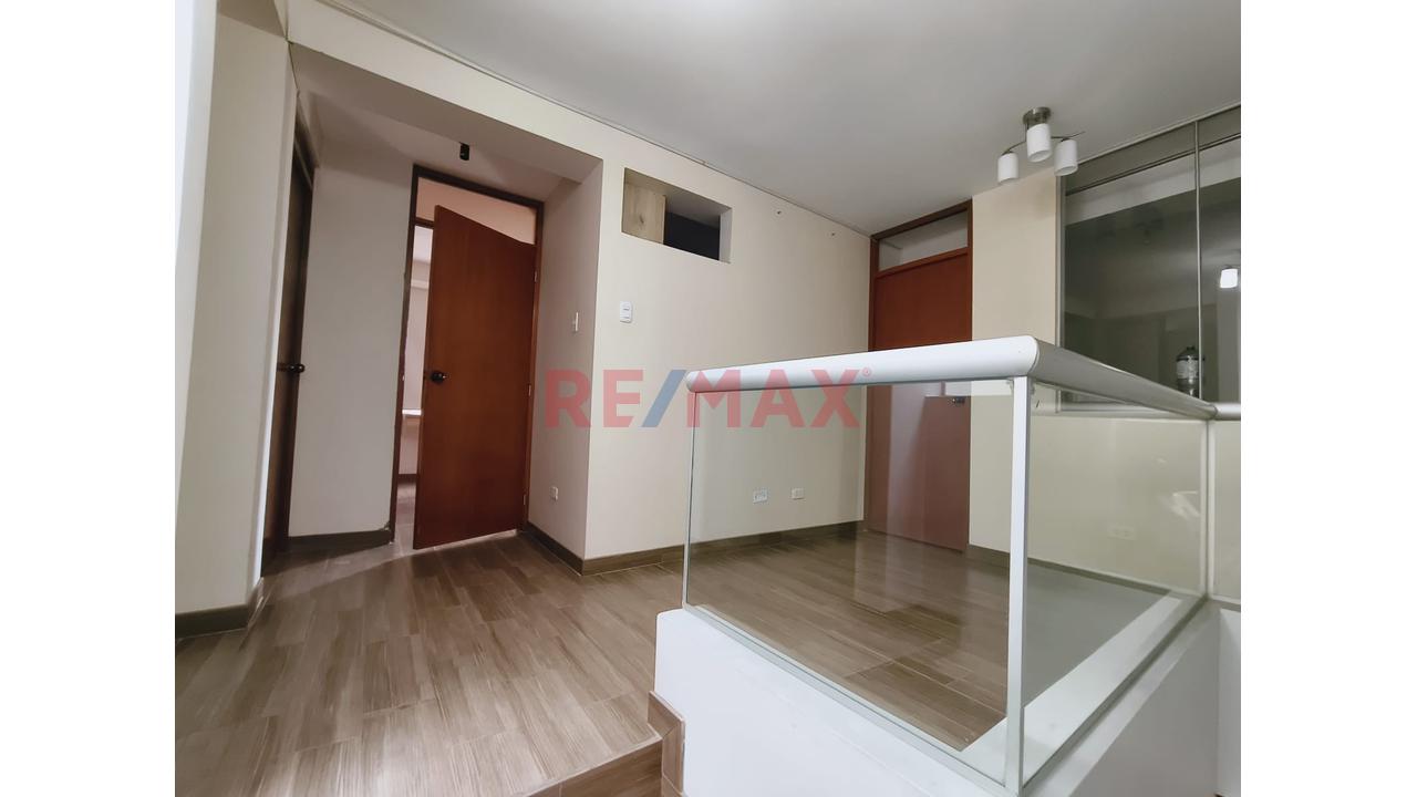 🏡🔥 ¡Vive A Lo Grande! Dúplex De 3 Dormitorios + Cochera En Puente Piedra - 9