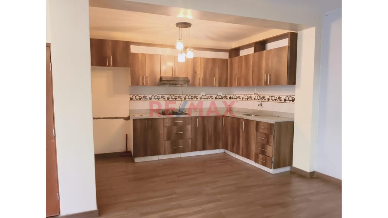 🏡🔥 ¡Vive A Lo Grande! Dúplex De 3 Dormitorios + Cochera En Puente Piedra - 3
