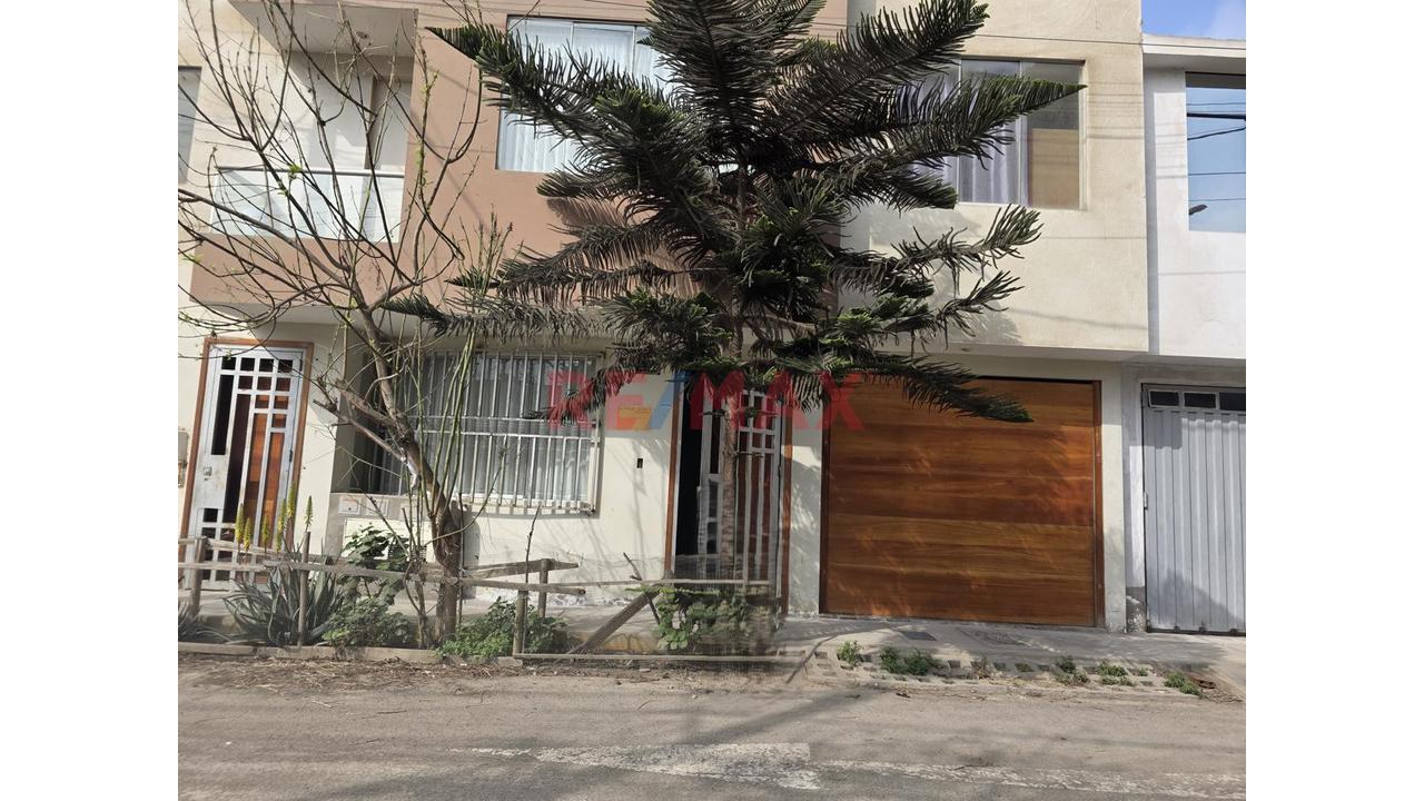 🏡🔥 ¡Vive A Lo Grande! Dúplex De 3 Dormitorios + Cochera En Puente Piedra - 1