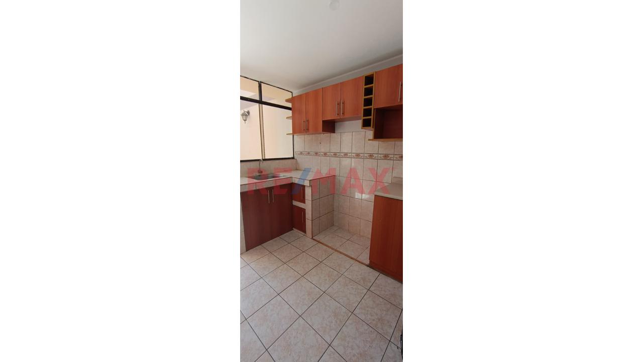 Alquiler De Departamento En Primer Piso Con Cochera Frente A Parque – Urbanización Puente Blanco, Ica - 7