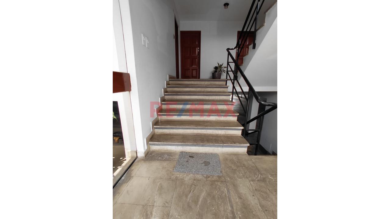 Venta De Amplio Departamento Duplex En San Borja – Av. Velasco Astete Cerca Al Pentagonito + Estacionamiento - 16