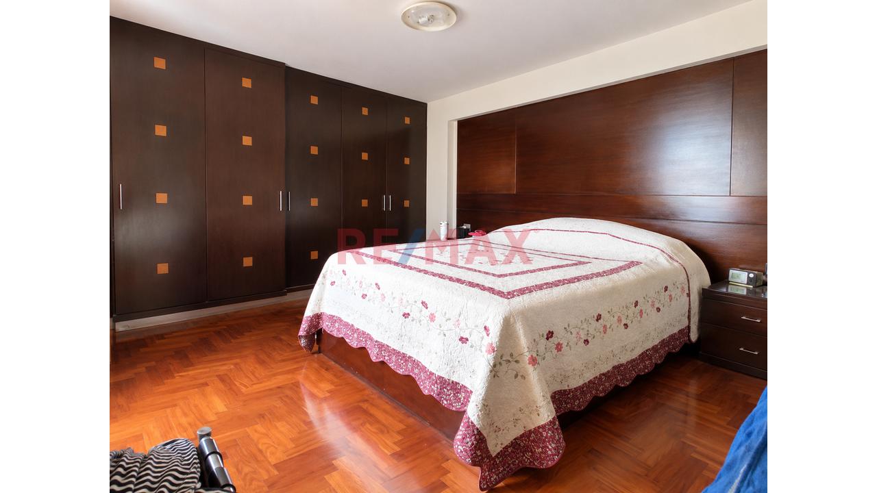 Venta De Amplio Departamento Duplex En San Borja – Av. Velasco Astete Cerca Al Pentagonito + Estacionamiento - 5