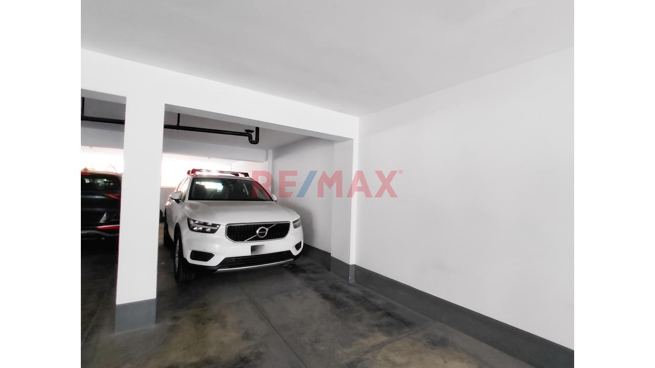 Venta De Amplio Departamento Duplex En San Borja – Av. Velasco Astete Cerca Al Pentagonito + Estacionamiento - 15