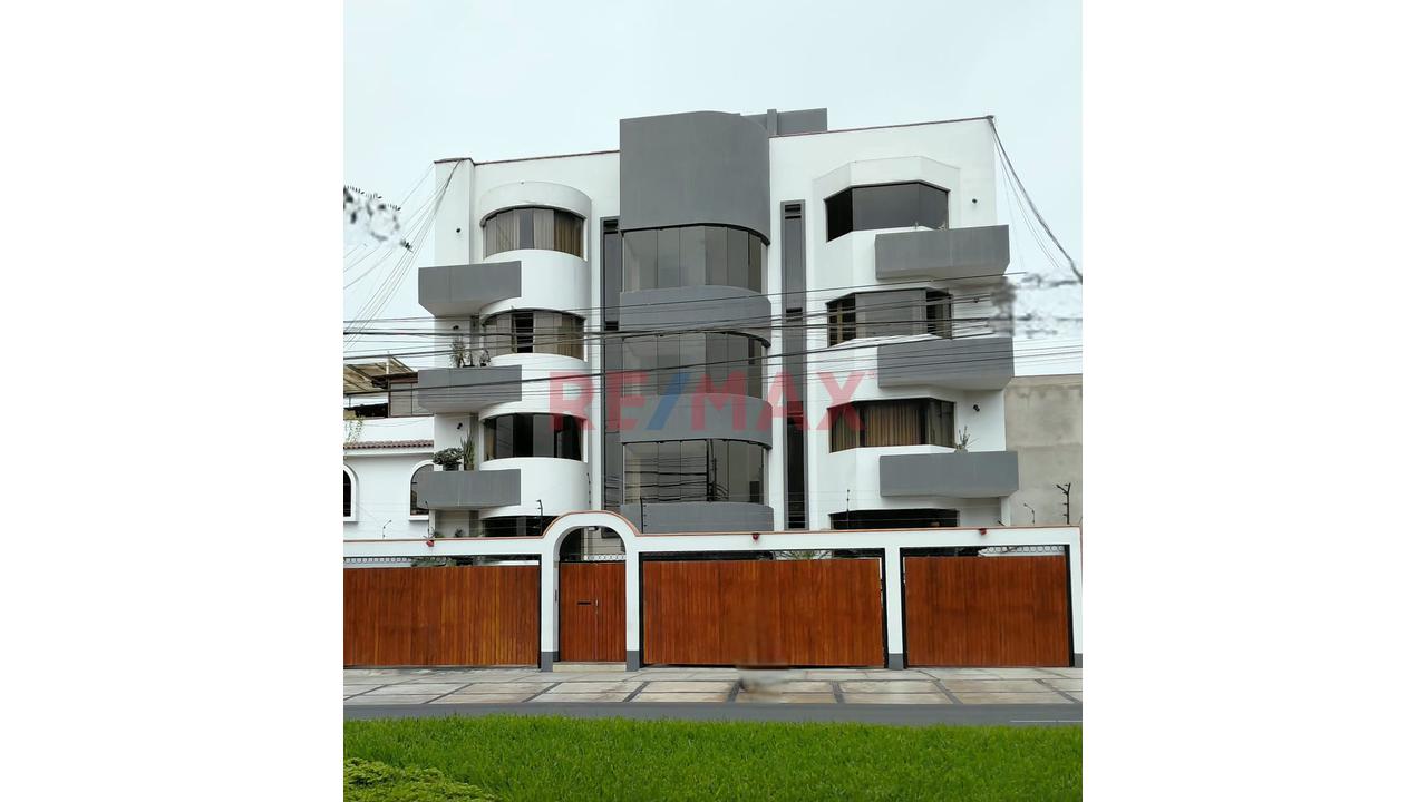 Venta De Amplio Departamento Duplex En San Borja – Av. Velasco Astete Cerca Al Pentagonito + Estacionamiento - 1