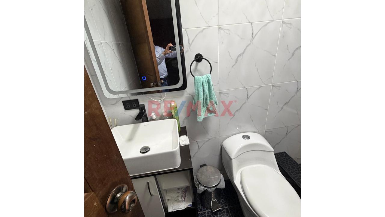 Vendo Casa En Esquina, Zona Mas Comercial De Chorrillos - 12