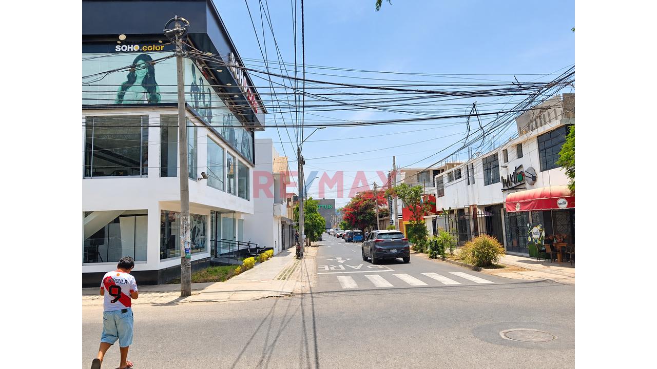 ¡Alquiler De Casa Comercial En Esquina – Urbanización San Isidro, Ica! — foto 14