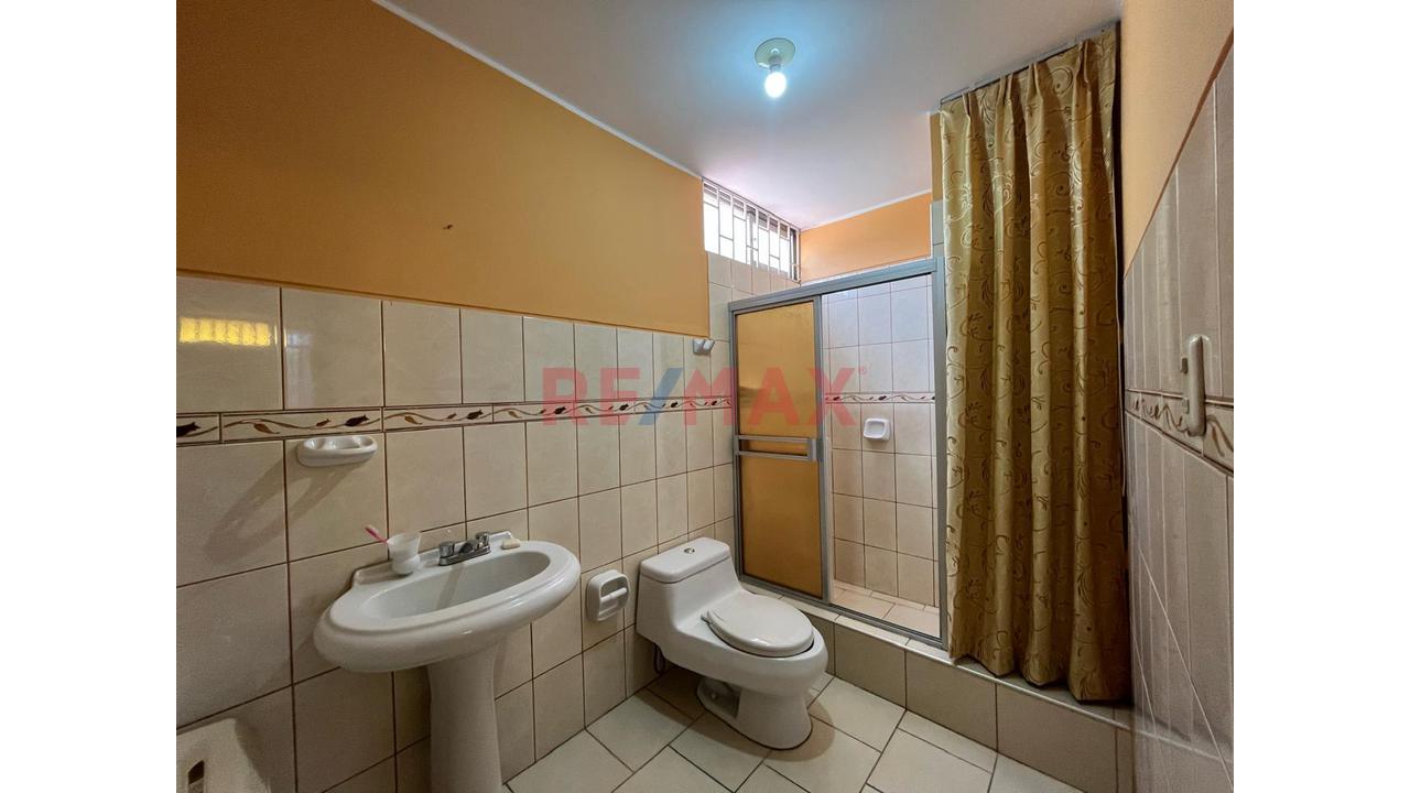 ¡Alquiler De Casa Comercial En Esquina – Urbanización San Isidro, Ica! — foto 10