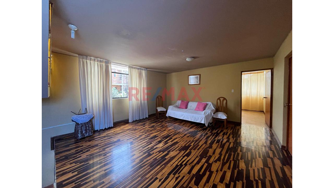 ¡Alquiler De Casa Comercial En Esquina – Urbanización San Isidro, Ica! — foto 13