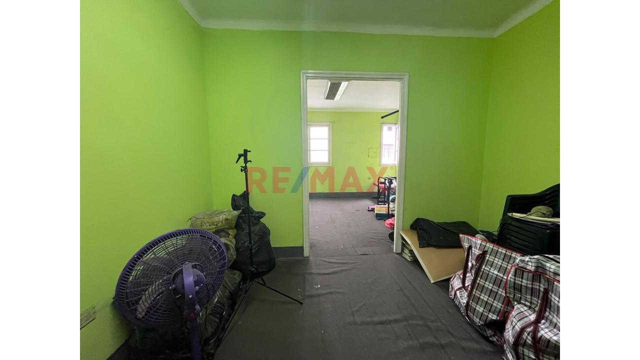 Venta De Departamento De 95 Mts Con Ingreso Independiente — Cercado De Lima - 5