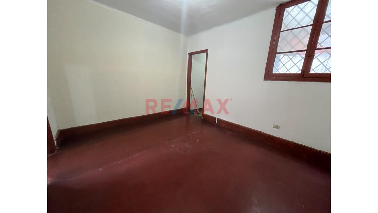 Venta De Departamento De 95 Mts Con Ingreso Independiente — Cercado De Lima - 13