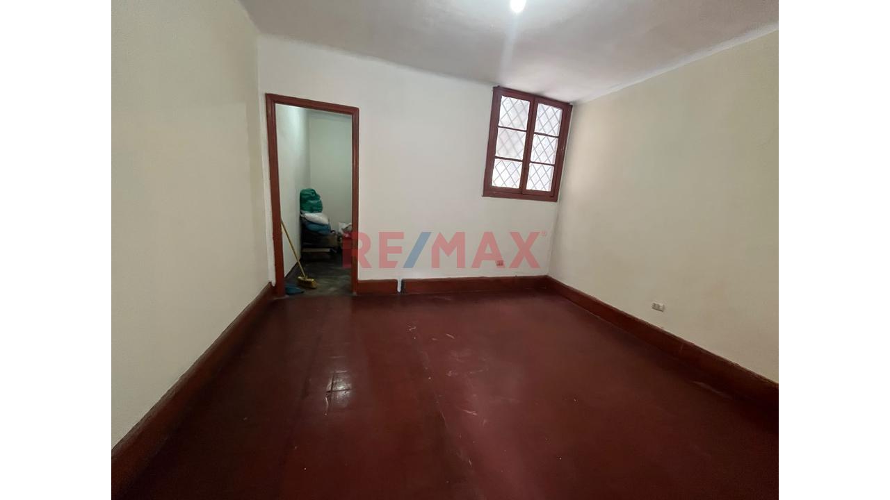 Venta De Departamento De 95 Mts Con Ingreso Independiente — Cercado De Lima - 12