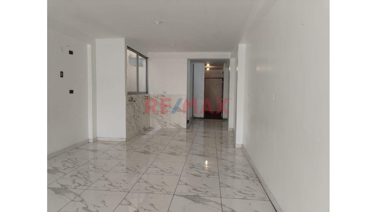 Alquiler De Local Comercial Amplio Y Funcional - 5