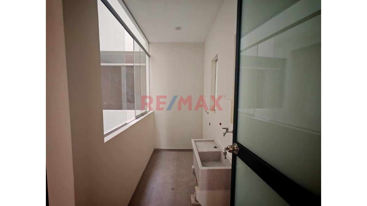 Se Vende Hermoso Departamento En Segundo Piso Con Vista A La Campiña - Huaranguillo — foto 5