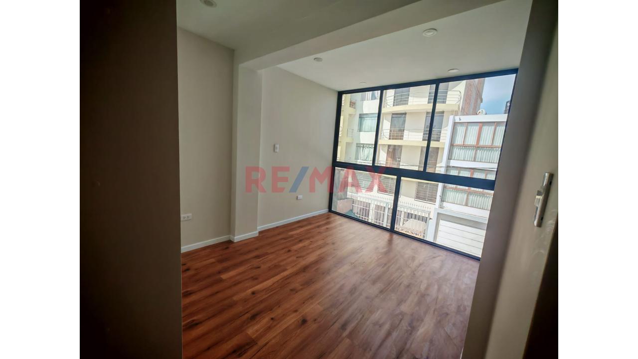 Se Vende Hermoso Departamento En Segundo Piso Con Vista A La Campiña - Huaranguillo — foto 6