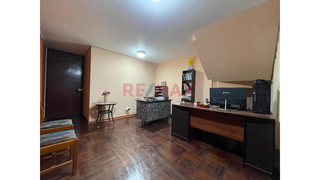 Alquiler De Oficina Amoblada De 35 M² – Santa Catalina, La Victoria - 2