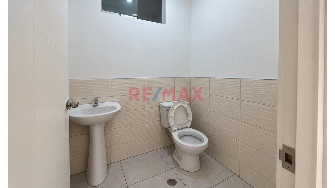 🏬🔥 ¡Alquilo Amplio Local Comercial Premium En Gamarra! - 4