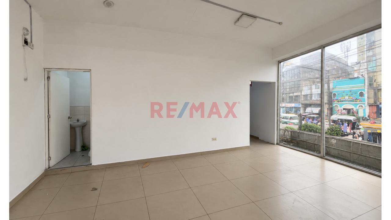 🏬🔥 ¡Alquilo Amplio Local Comercial Premium En Gamarra! - 3