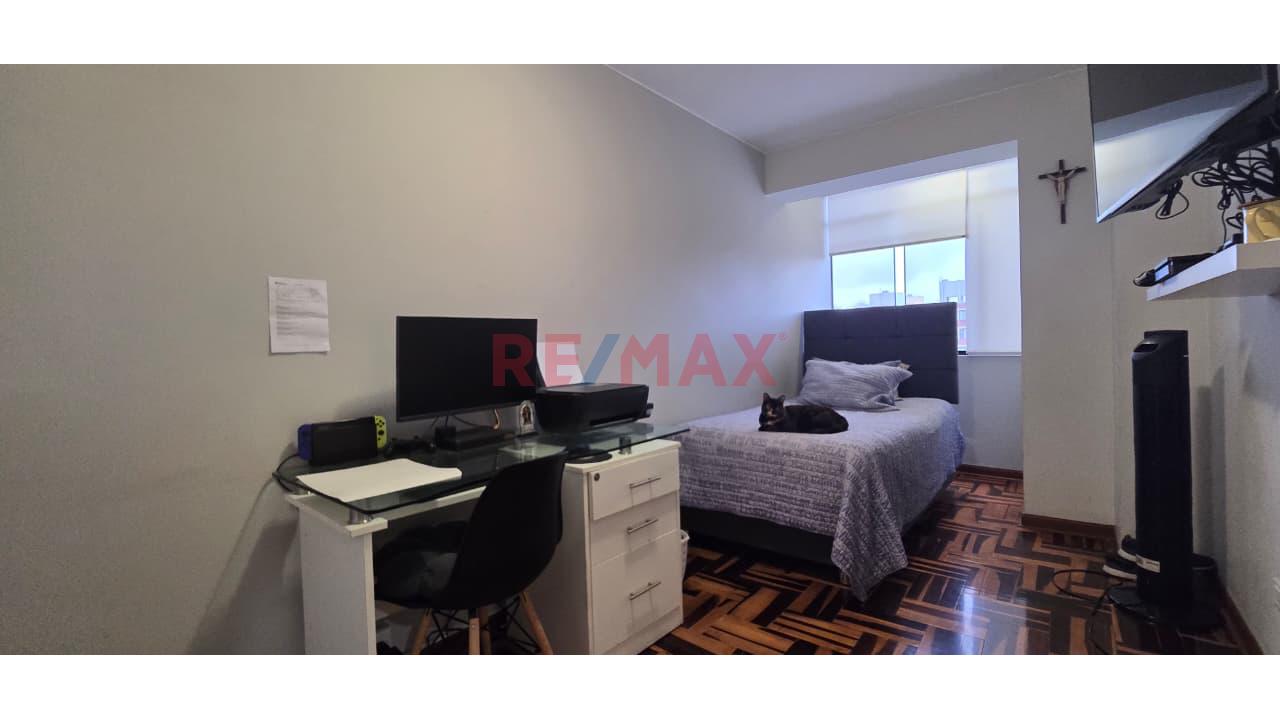 Venta De Flat: Excelente Distribución Y Conservacion - Vivienda O Inversión — foto 9