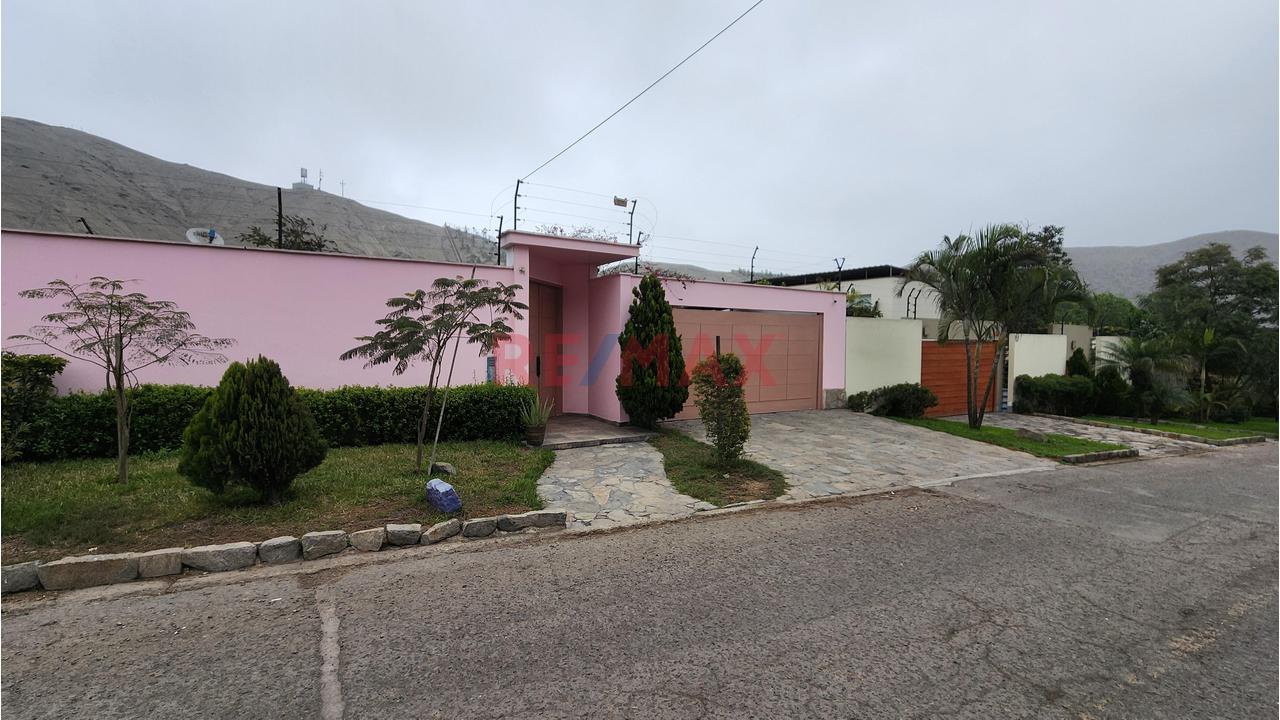 Alquilo Casa En La Planicie - 1