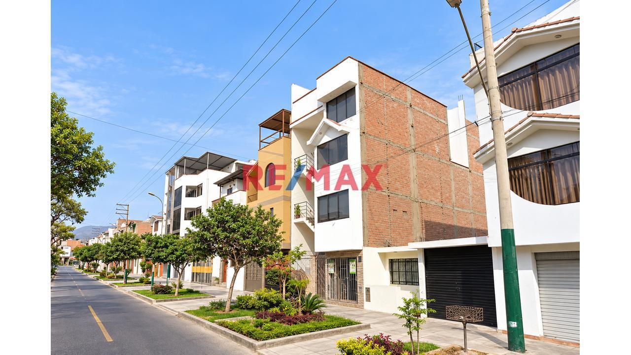 Se Vende Bonito Departamento De 85M2 Cerca A Parque Ecologico En Surco - 1