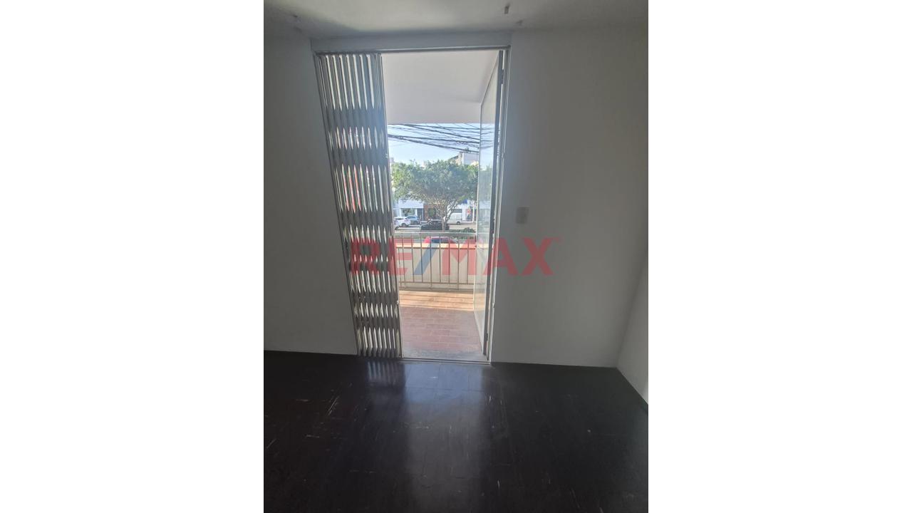 Surquillo, Los Sauces, Alquiler De Departamento De 2 Dormitorios - 13