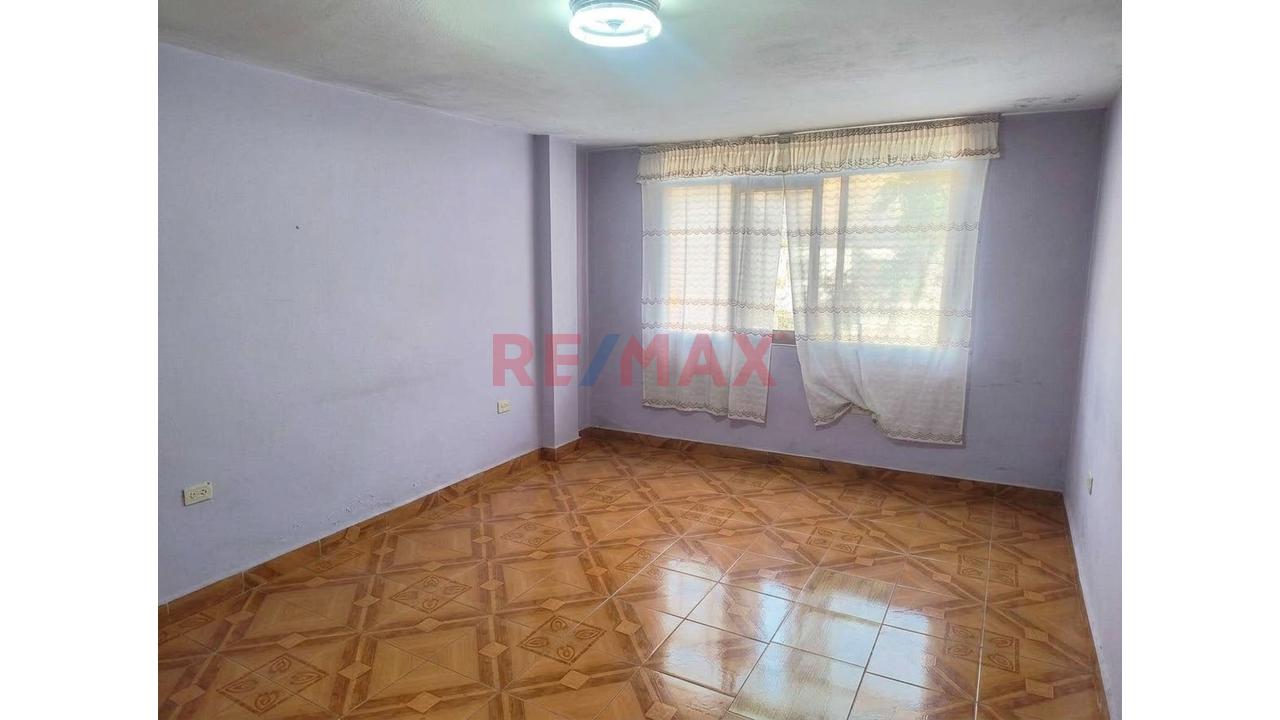🔥 ¡Casa Comercial Y Multifamiliar De 3 Pisos En Venta En Collique, Comas! 🏢✨ - 6