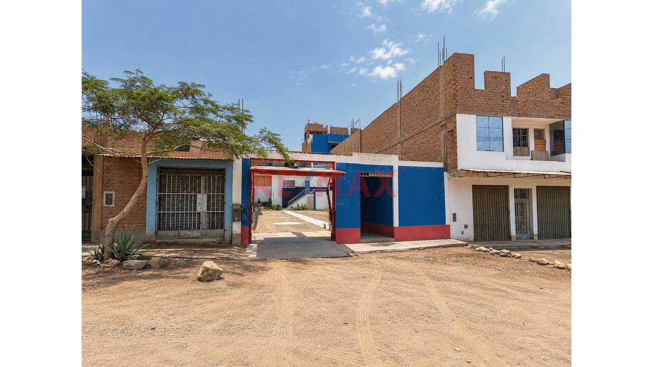Local comercial de 355 m² en Carabayllo — foto 5