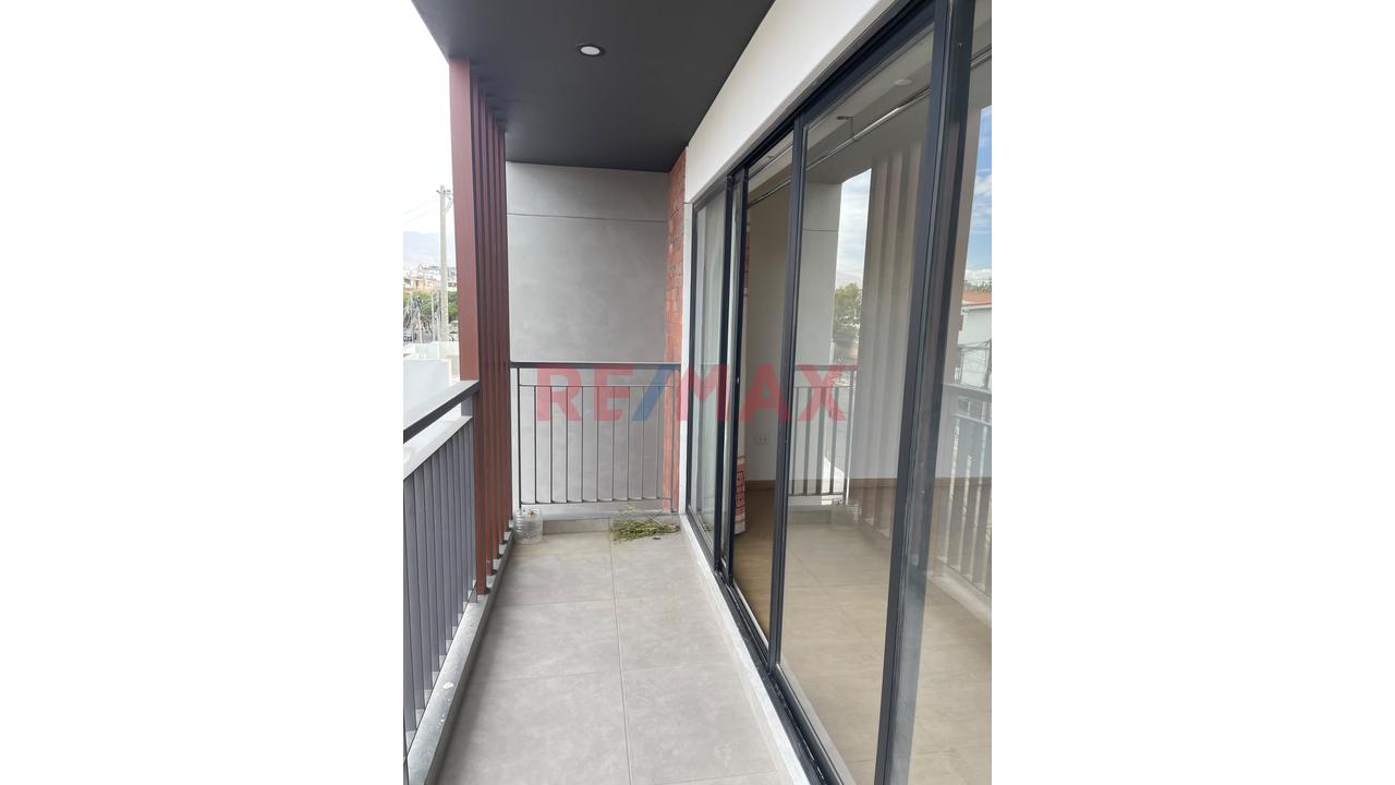 Alquiler De Departamento Semi Estreno En Cayma — foto 8