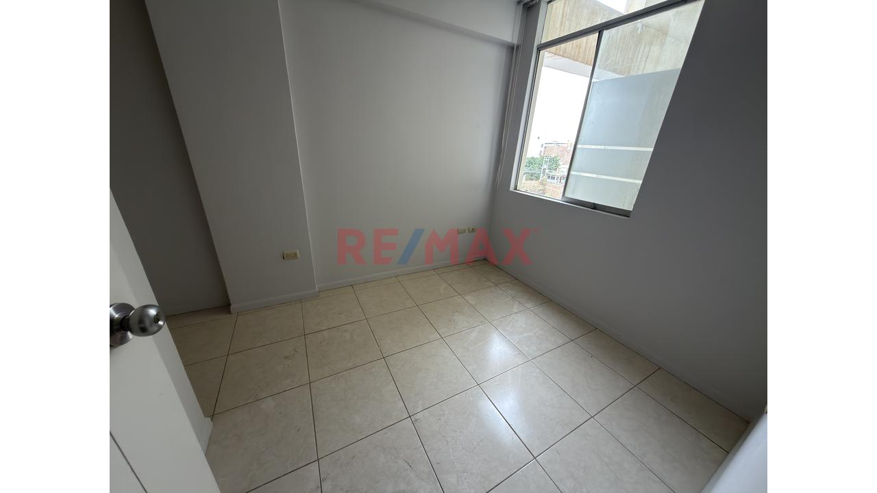 Departamento En Alquiler En La Av. Migue Grau 1080 — foto 14