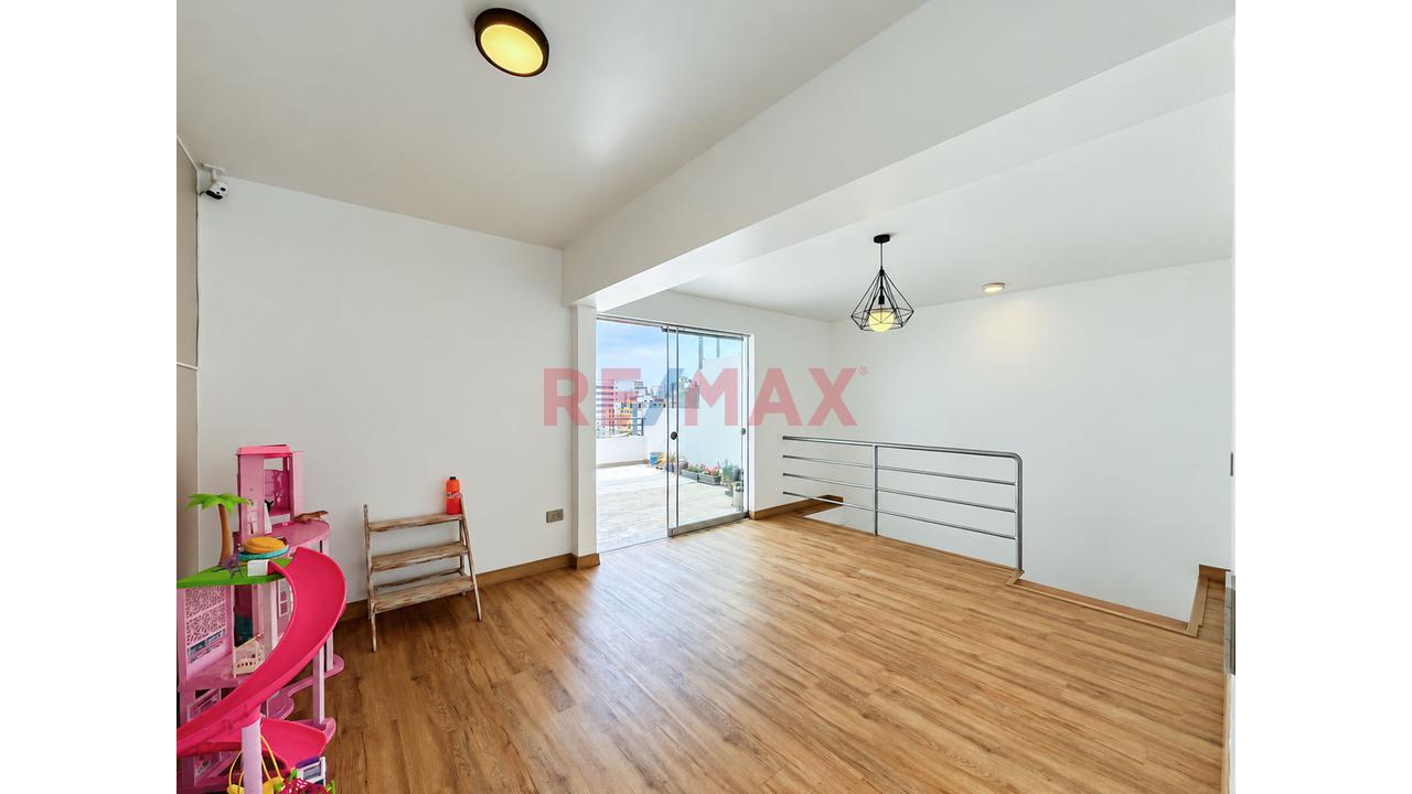 Se Vende Amplio Dúplex De 177 M² Frente Al Parque Paitití En Manco Ii, San Miguel — foto 14