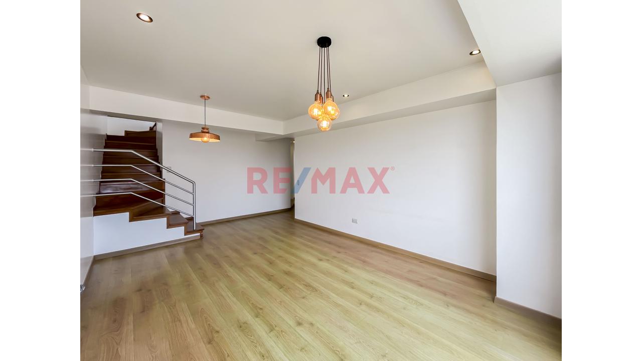 Se Vende Amplio Dúplex De 177 M² Frente Al Parque Paitití En Manco Ii, San Miguel — foto 4
