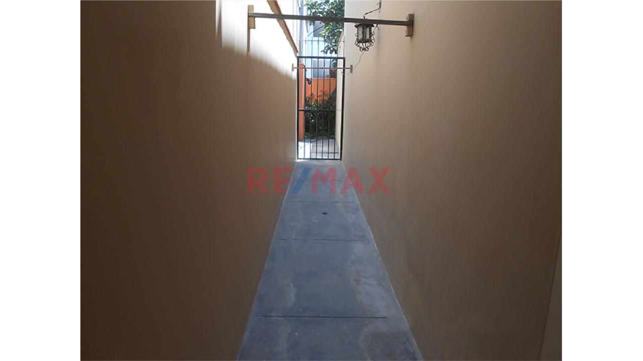 🏡 Alquiler De Primer Piso De 206 M² En Surco – Urb. Las Gardenias — foto 15