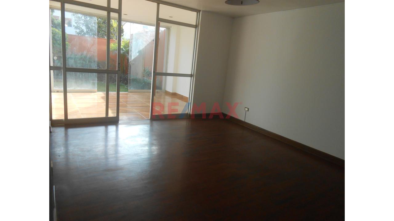 🏡 Alquiler De Primer Piso De 206 M² En Surco – Urb. Las Gardenias — foto 4