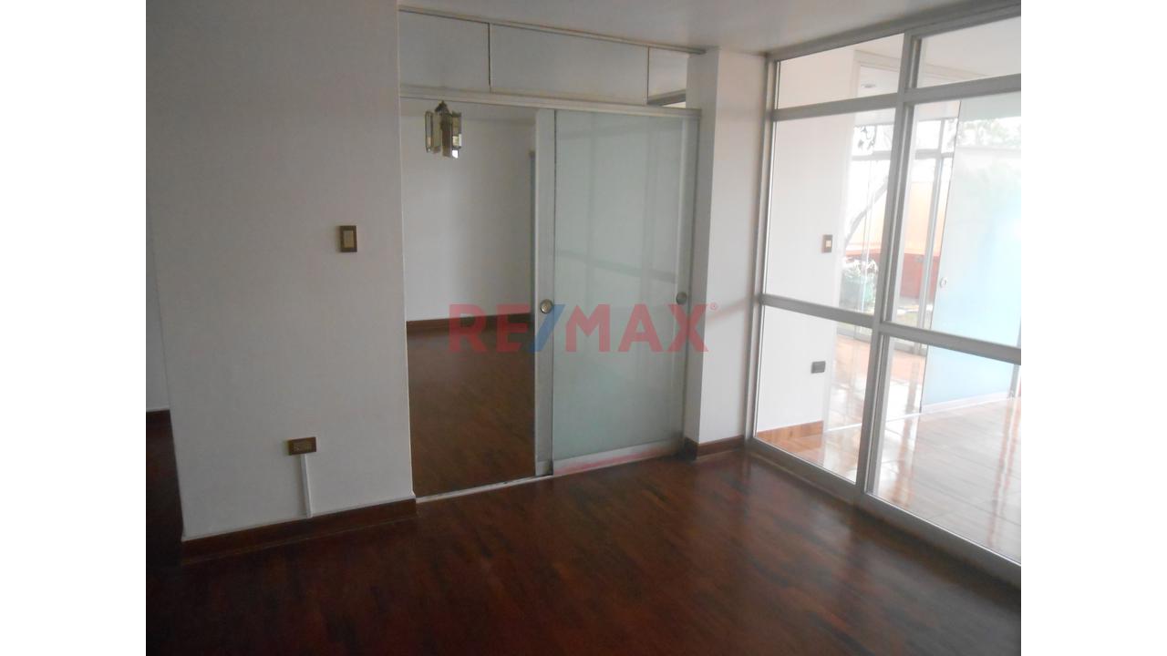 🏡 Alquiler De Primer Piso De 206 M² En Surco – Urb. Las Gardenias — foto 5