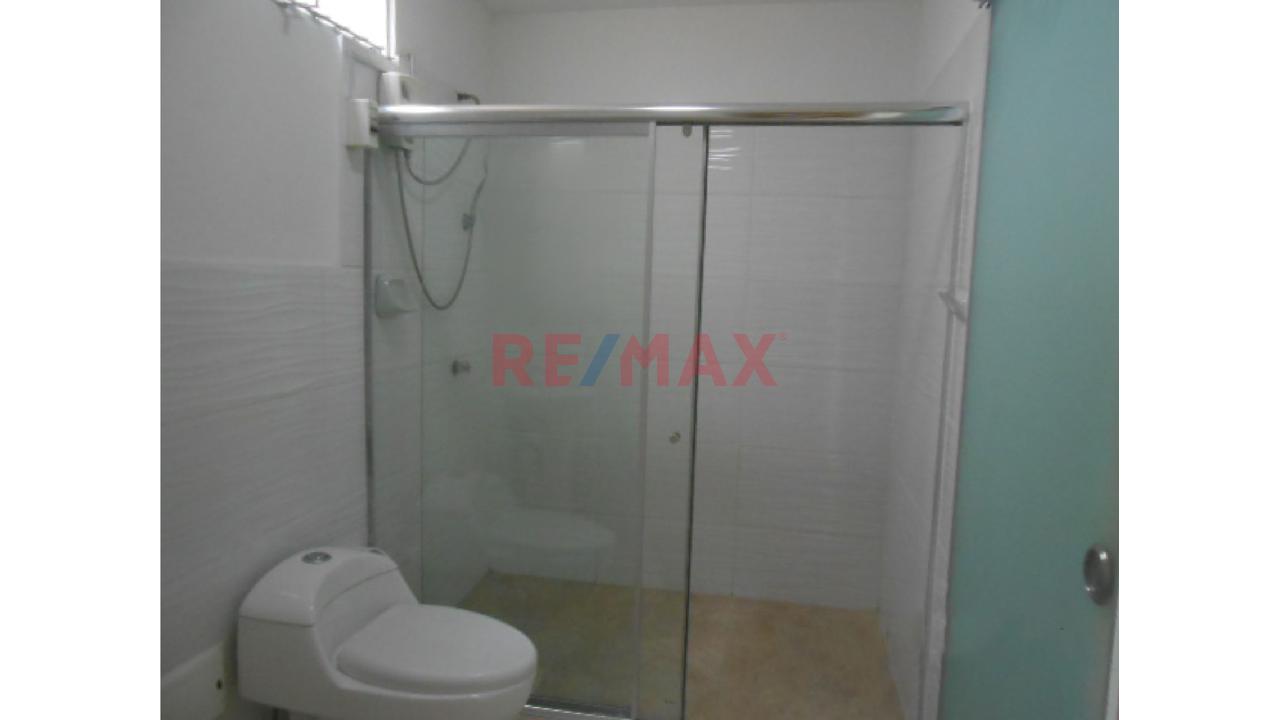 🏡 Alquiler De Primer Piso De 206 M² En Surco – Urb. Las Gardenias — foto 11