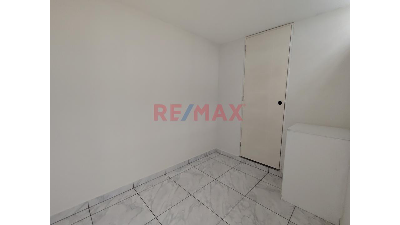 Departamento En Alquiler 2 Habitaciones Con Con Vista Al Parque En Ate — foto 9