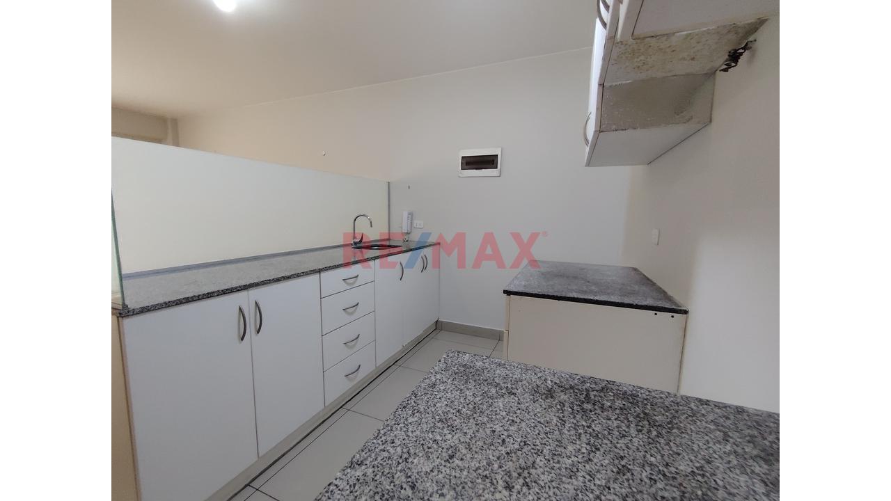 Departamento En Alquiler 2 Habitaciones Con Con Vista Al Parque En Ate — foto 5