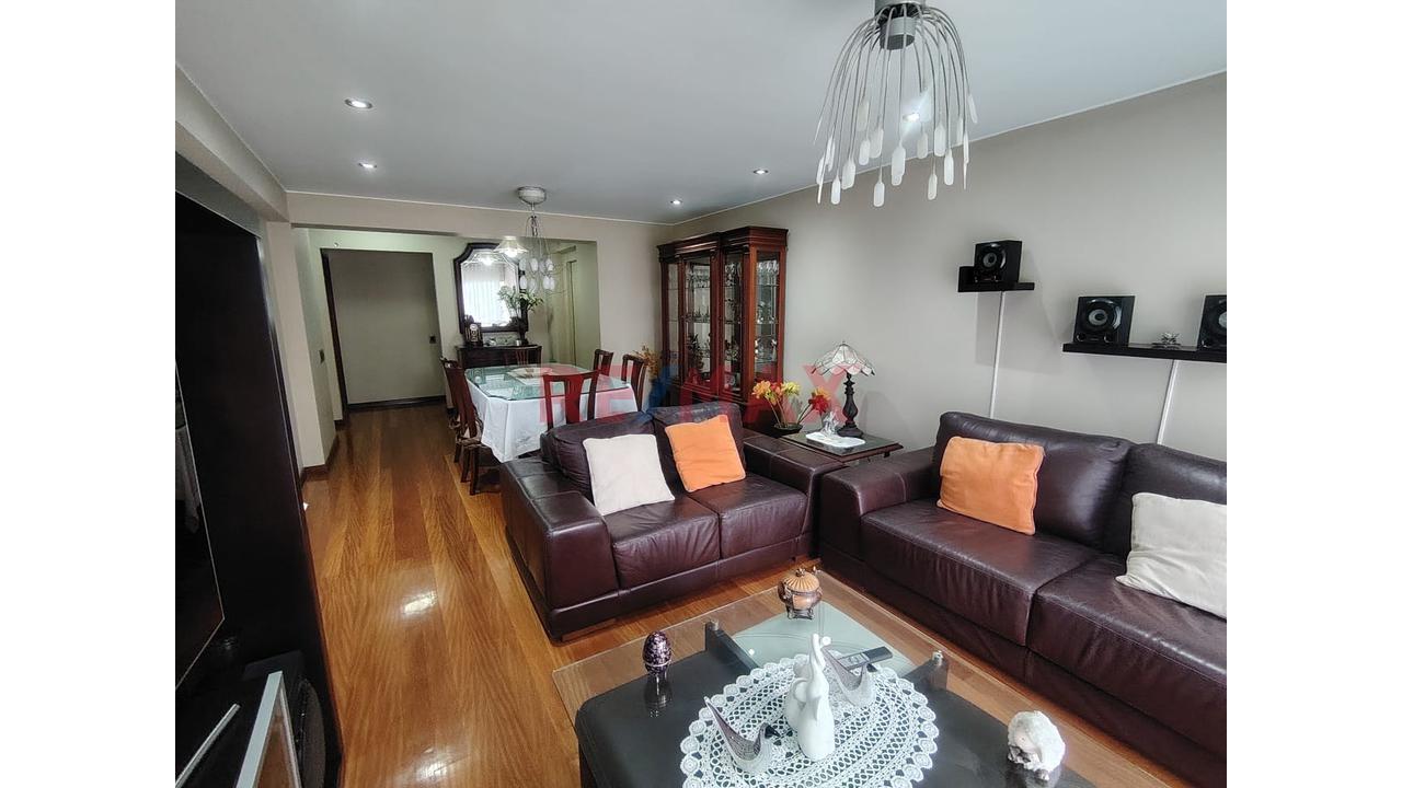 Vendo Exclusivo Departamento C/ Terraza, 2 Estacionamientos Y Deposito, San Borja — foto 4